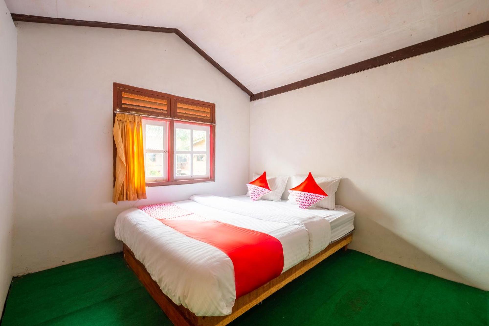 Oyo 2278 Cikidang Hunting Resort Sukabumi Exterior foto